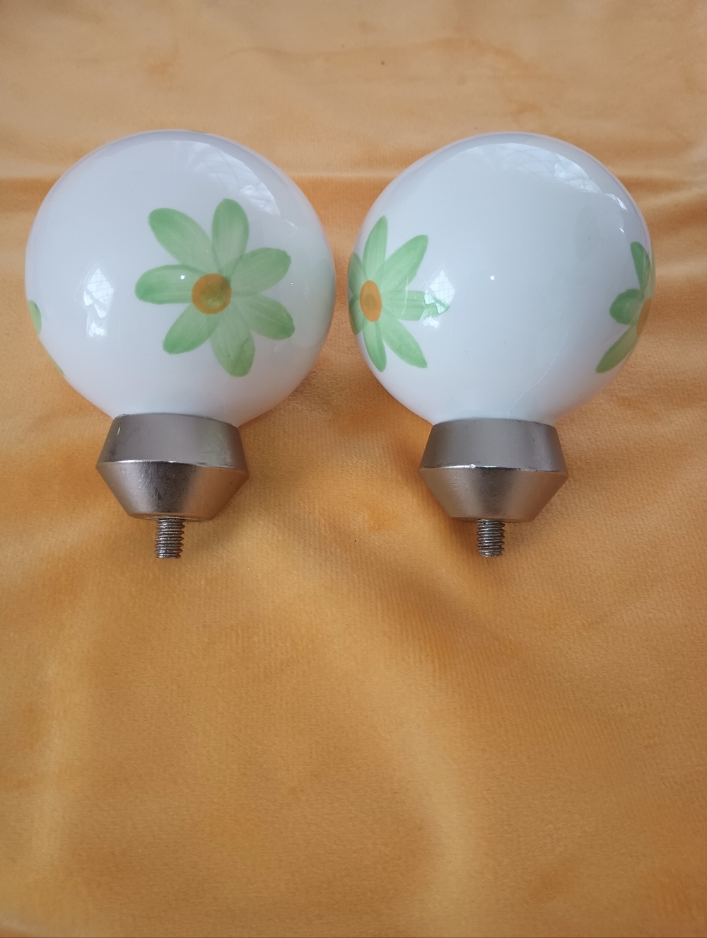 Pottery Barn Curtain Finials Pair.